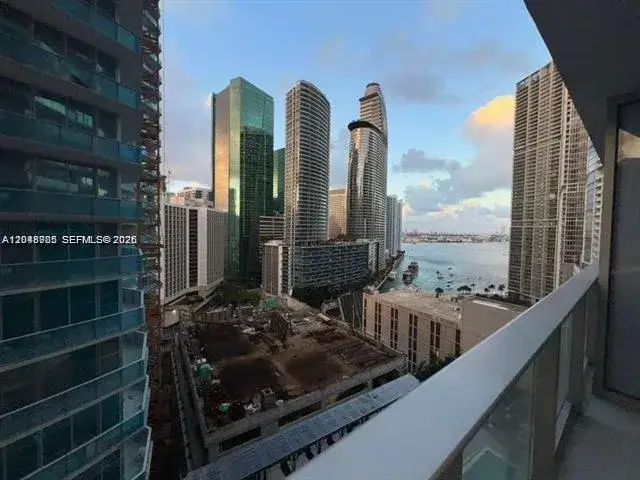 1 bath Residential Lease for rent at 77 SE 5th St # 2004, Miami FL 33131