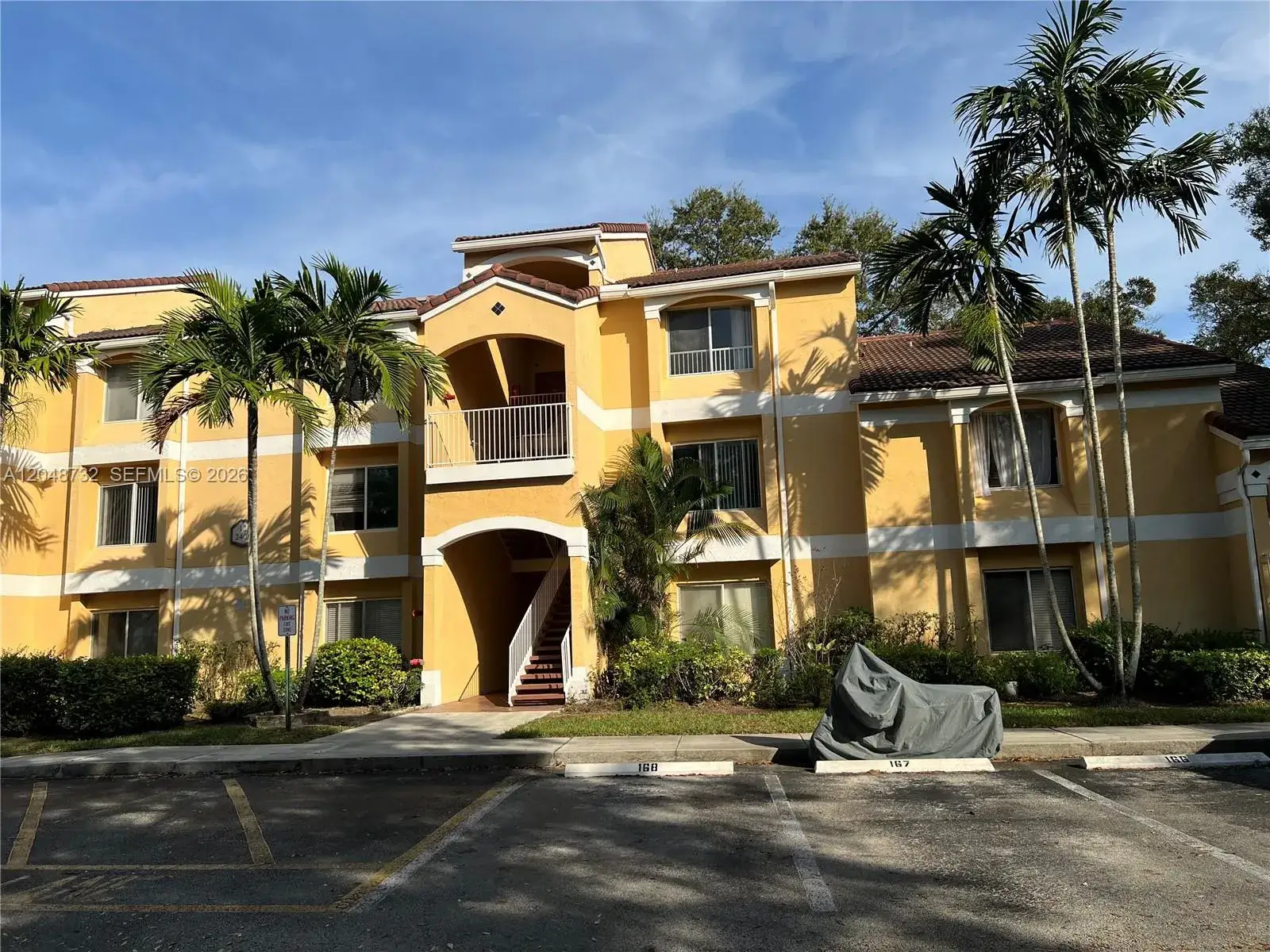 1 bedroom 1 bath Residential Lease for rent at 2485 NW 33rd St # 1610, Oakland Park FL 33309