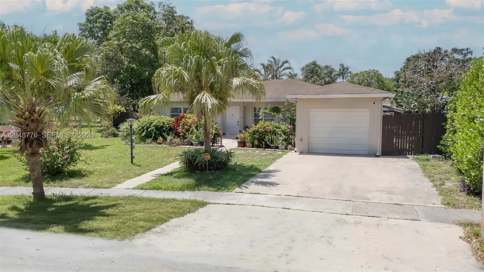 3 bedroom 2 bath Residential for sale at 5045 SW 10th St, Margate FL 33068