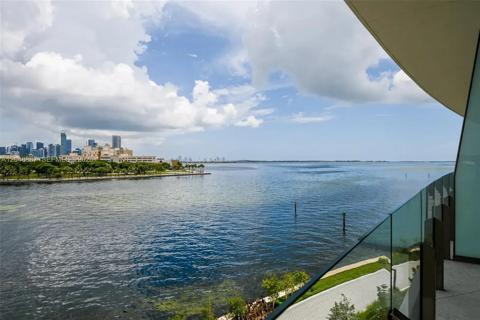 3 bedroom 3 bath Residential for sale at 5 Grove Isle Dr # L404, Coconut Grove FL 33133