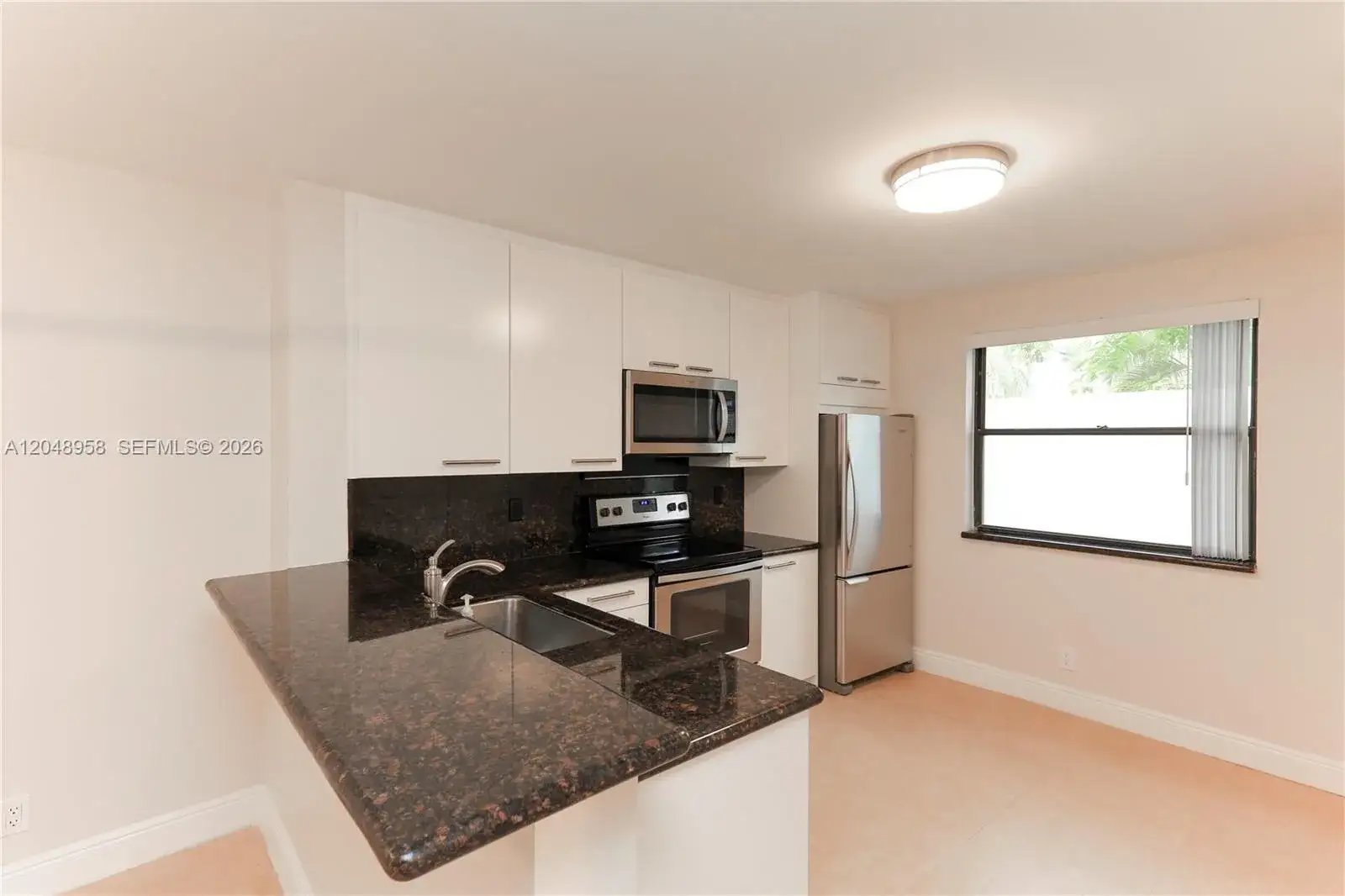 2 bedroom 2 bath Residential Lease for rent at 10125 W Sunrise Blvd # 101, Plantation FL 33322