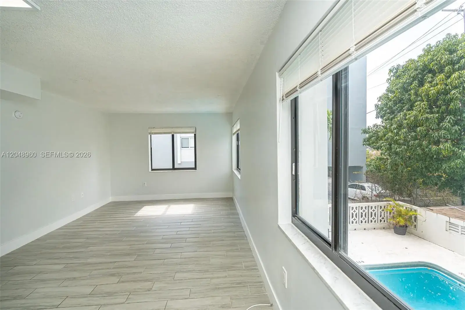 2 bedroom 1 bath Residential Lease for rent at 810 Salzedo St # 15, Coral Gables FL 33134