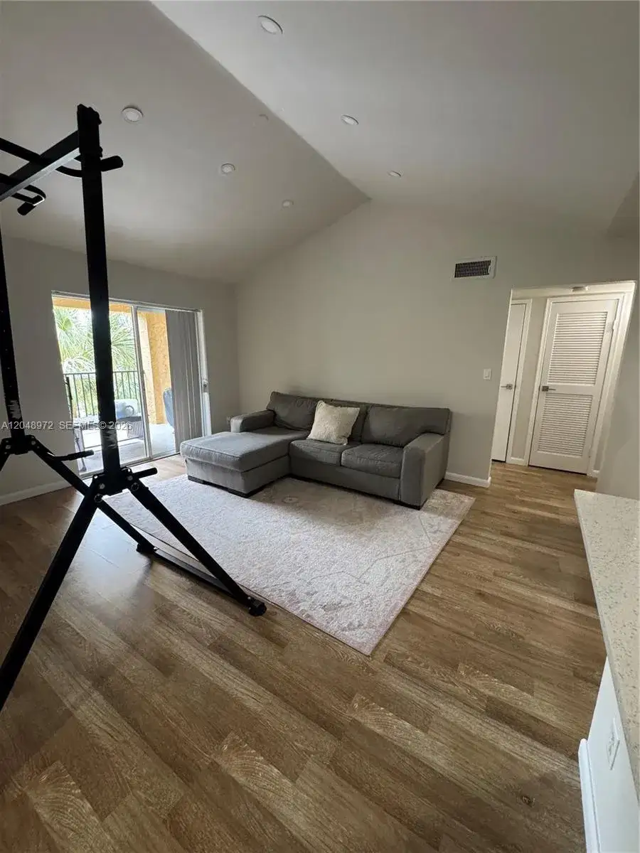 1 bedroom 1 bath Residential Lease for rent at 733 Riverside Dr # 1236, Coral Springs FL 33071
