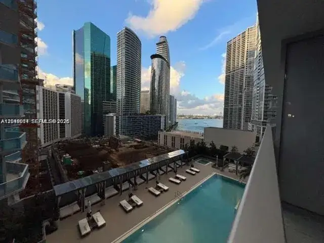 1 bath Residential Lease for rent at 77 SE 5th St # 1704, Miami FL 33131