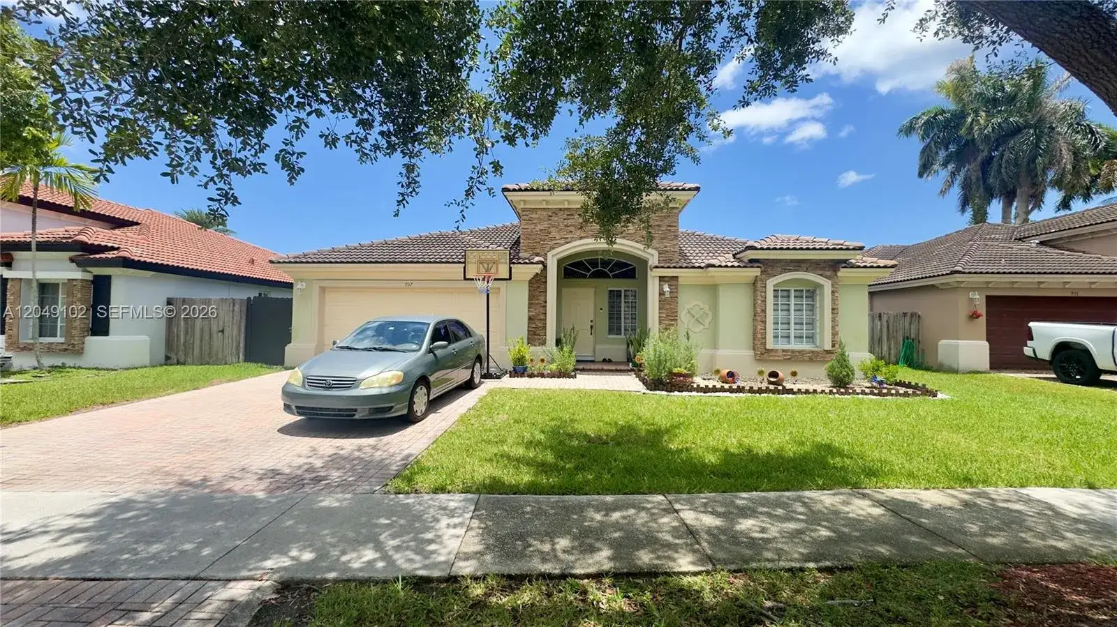 4 bedroom 3 bath Residential for sale at 937 NE 35th Ave, Homestead FL 33033