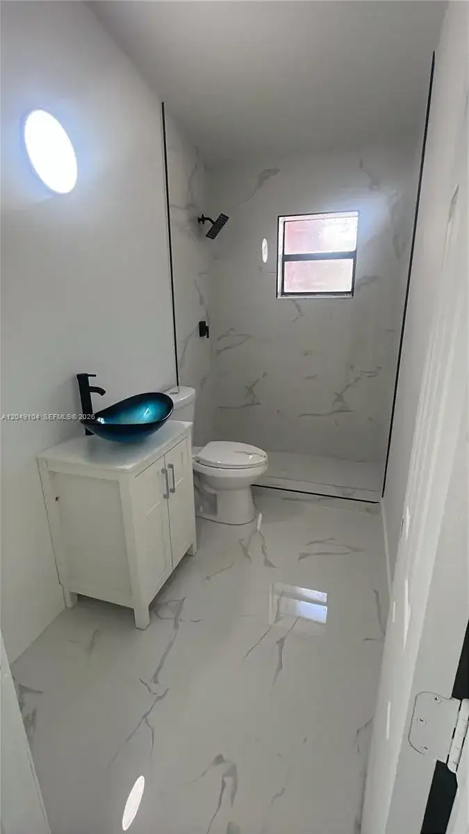 4 bedroom 2 bath Residential for sale at 11601 Lincoln Blvd, Miami FL 33176