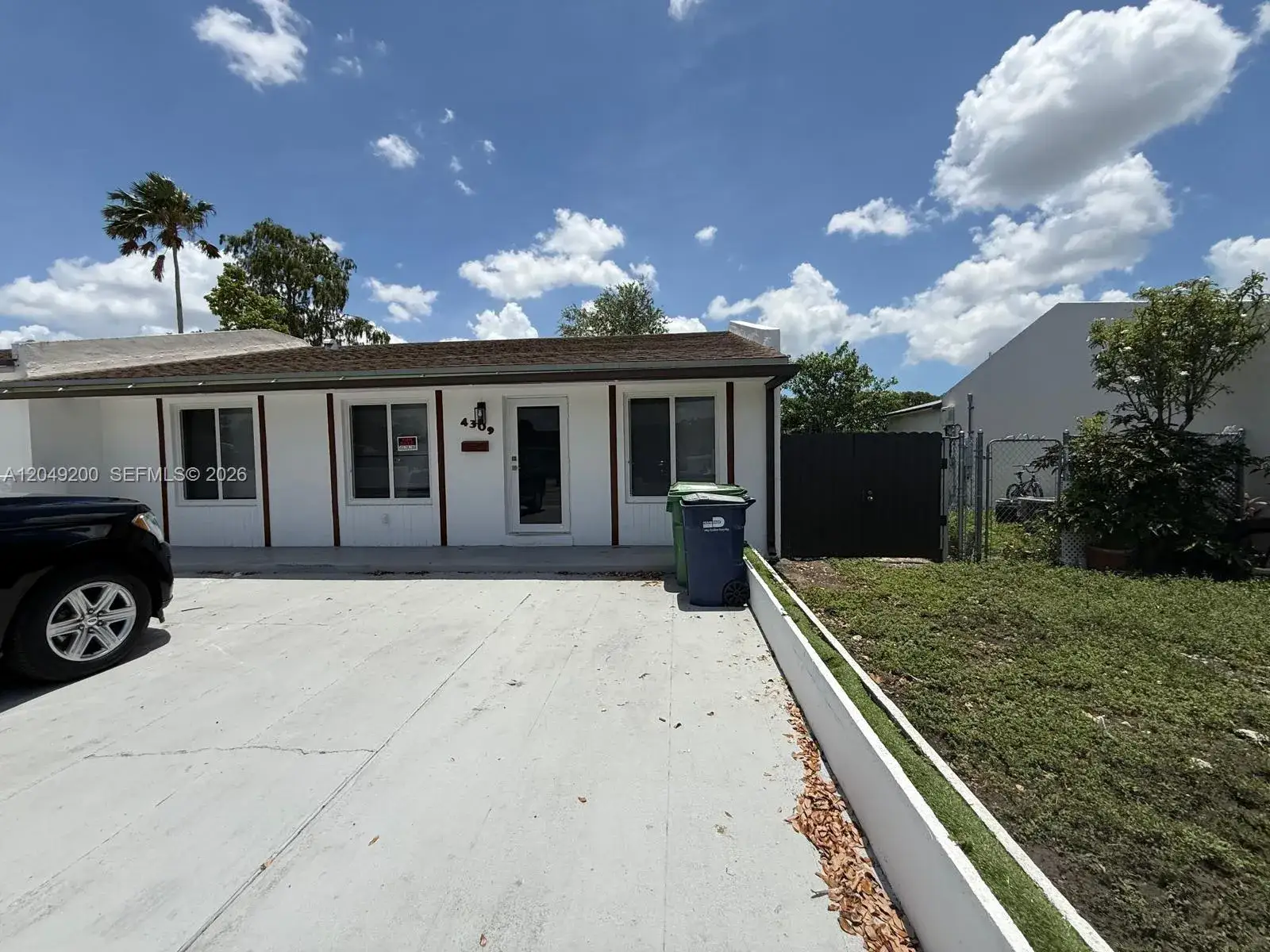 3 bedroom 2 bath Residential for sale at 4309 SW 129th Ave, Miami FL 33175