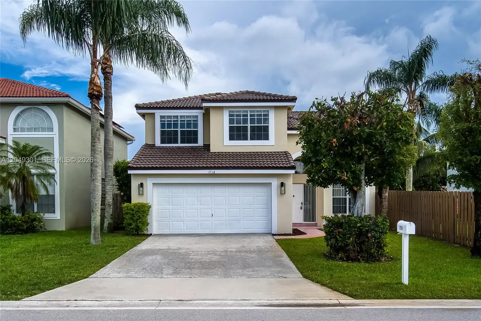 4 bedroom 2 bath Residential for sale at 7718 Bristol Bay Ln, Lake Worth FL 33467
