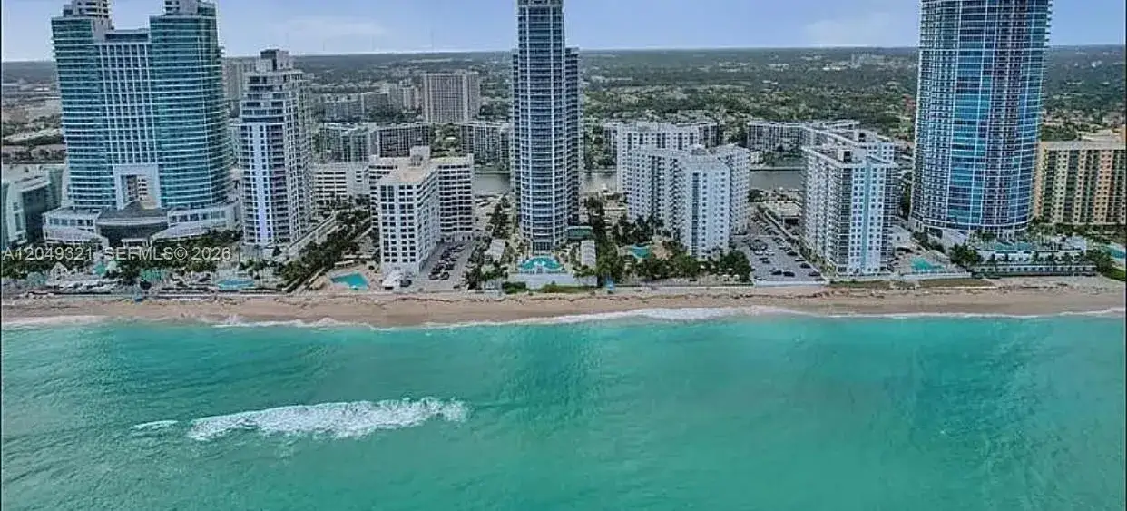 3 bedroom 3 bath Residential for sale at 3101 S Ocean Dr # 1406, Hollywood FL 33019