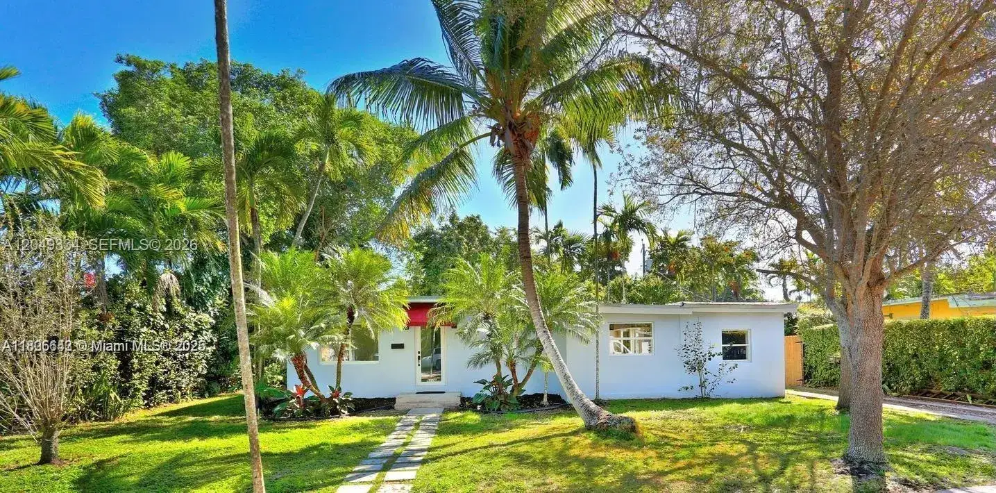 3 bedroom 2 bath Residential Lease for rent at 6116 SW 46th Ter, Miami FL 33155