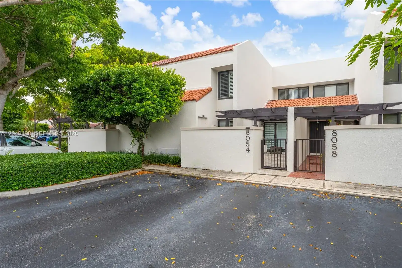 3 bedroom 3 bath Residential for sale at 8054 SW 86th Ter, Miami FL 33143