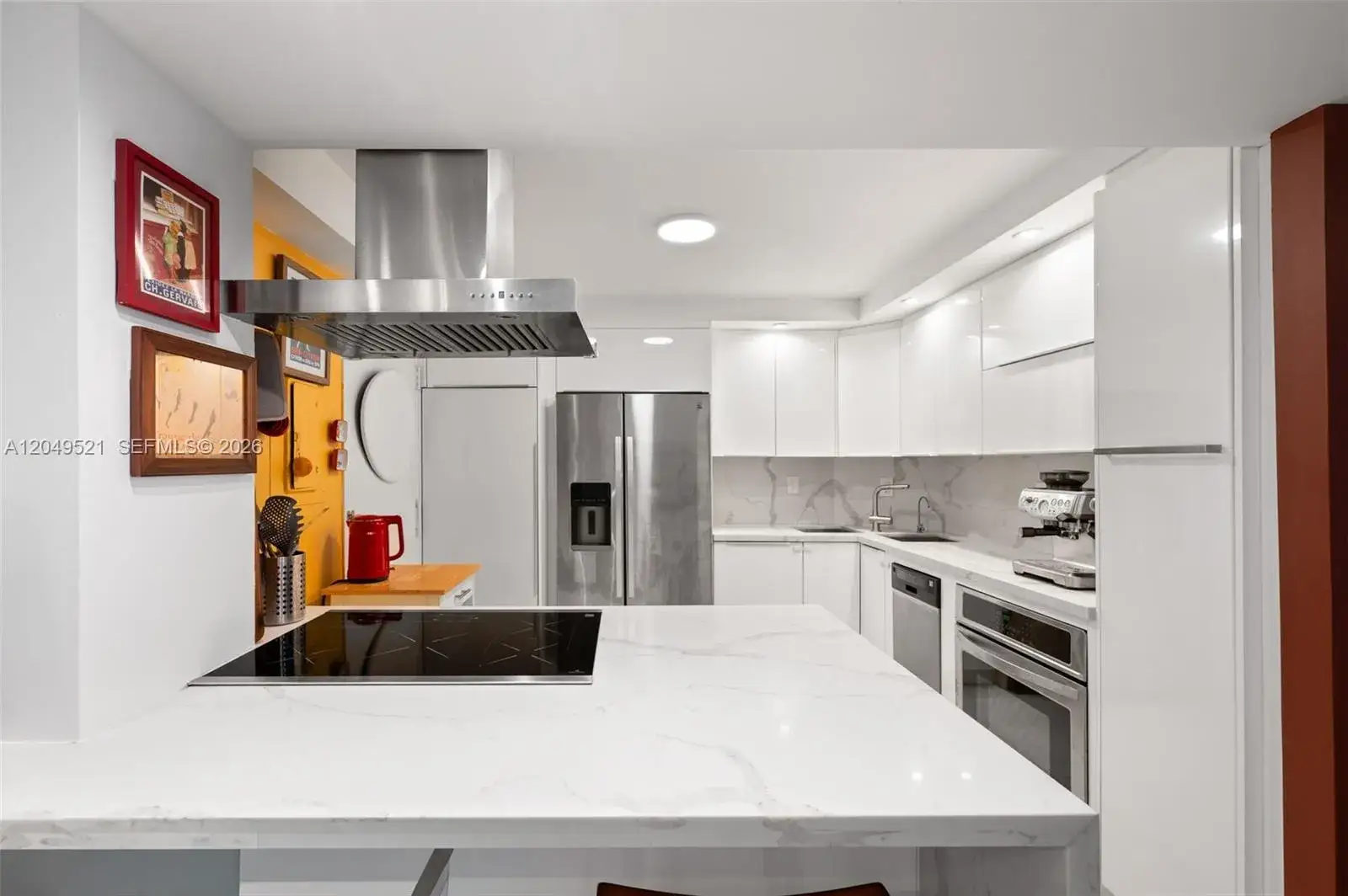 1 bedroom 1 bath Residential for sale at 2333 Brickell Ave # 1909, Miami FL 33129