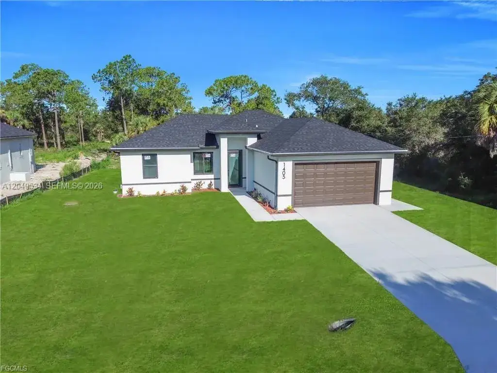 3 bedroom 3 bath Residential for sale at 1405 Palmetto Ave, Lehigh Acres FL 33972