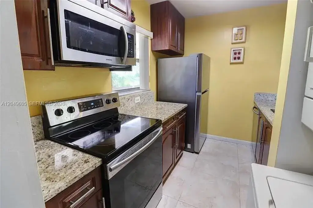 2 bedroom 2 bath Residential Lease for rent at 3246 NW 102nd Ter # F, Coral Springs FL 33065