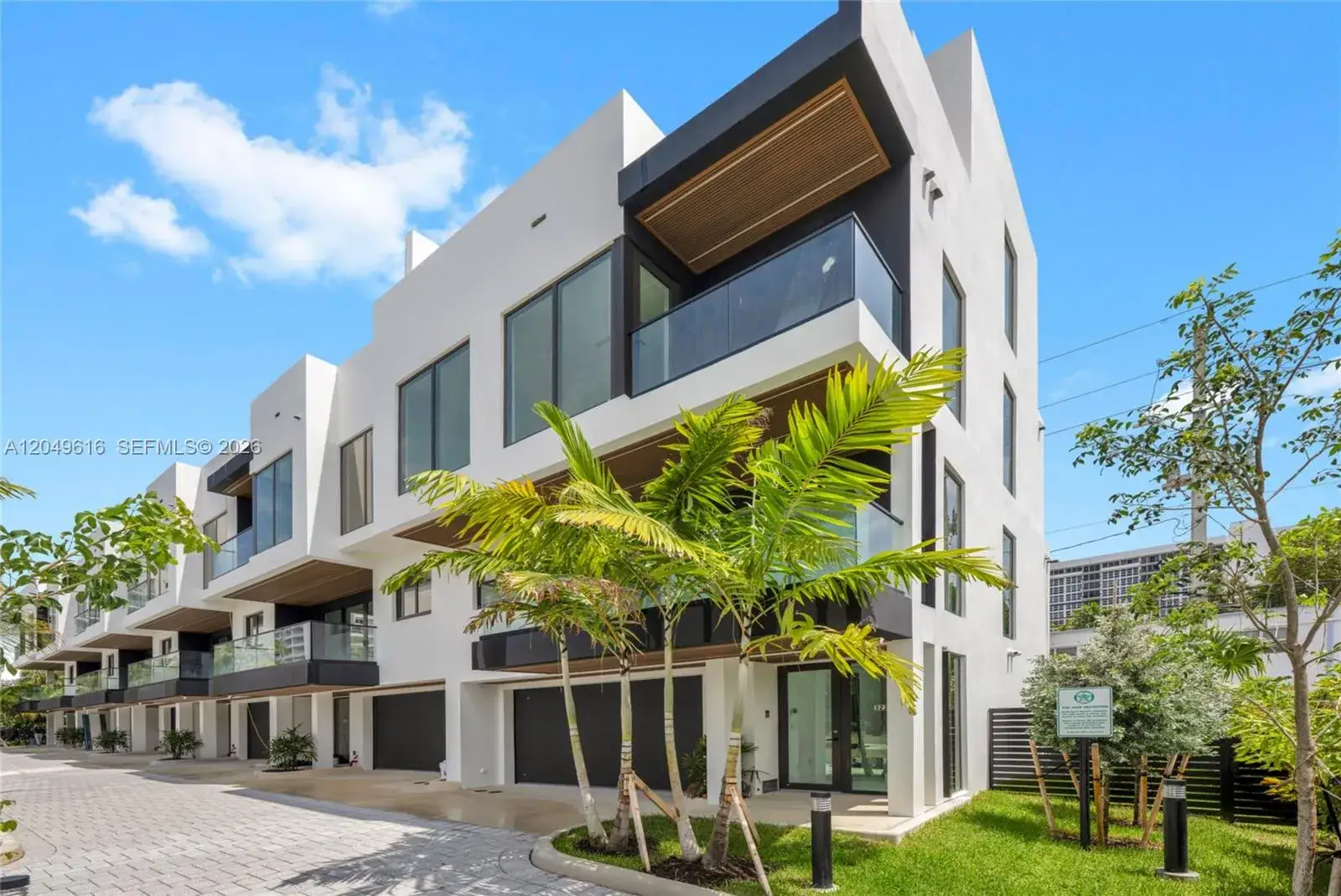 3 bedroom 3 bath Residential Lease for rent at 3220 NE 7th St, Pompano Beach FL 33062