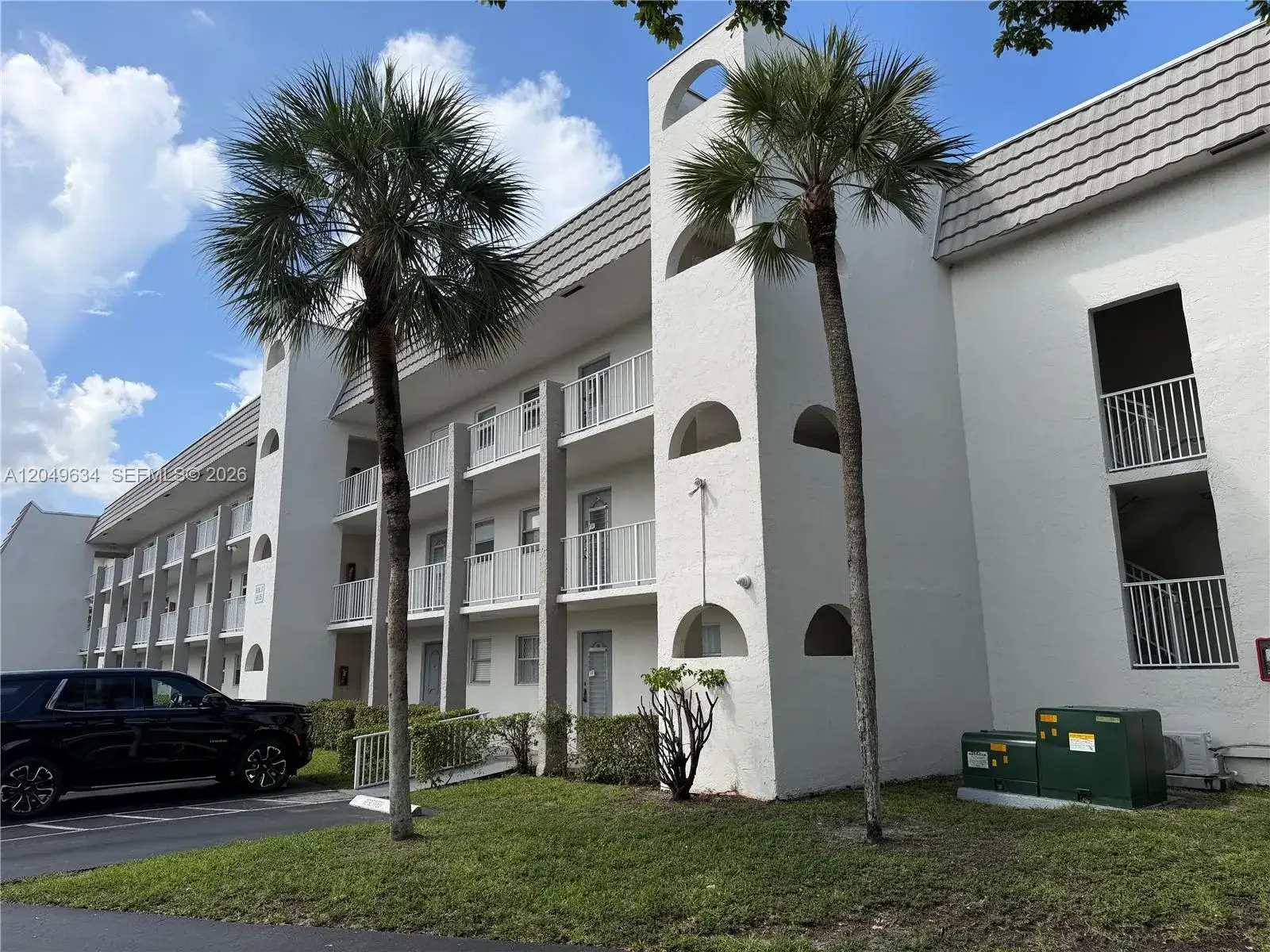 2 bedroom 2 bath Residential Lease for rent at 8135 Sunrise Lakes Blvd # 210, Sunrise FL 33322