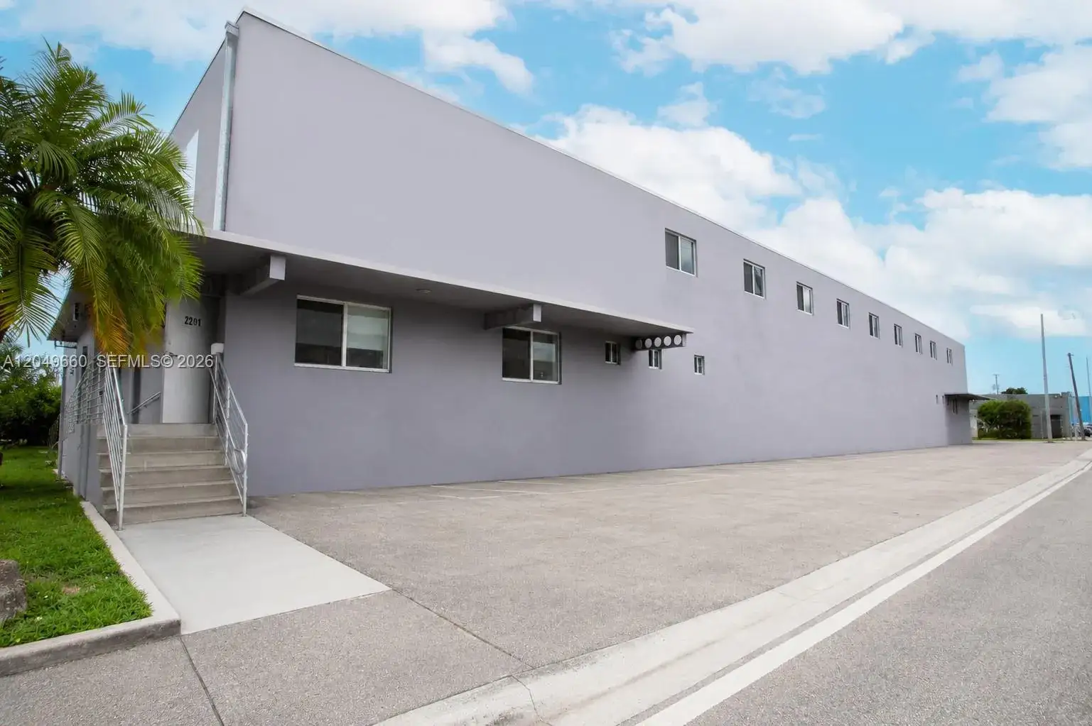 Business Opportunity for sale at 2290 W 8th Ave, Hialeah FL 33010