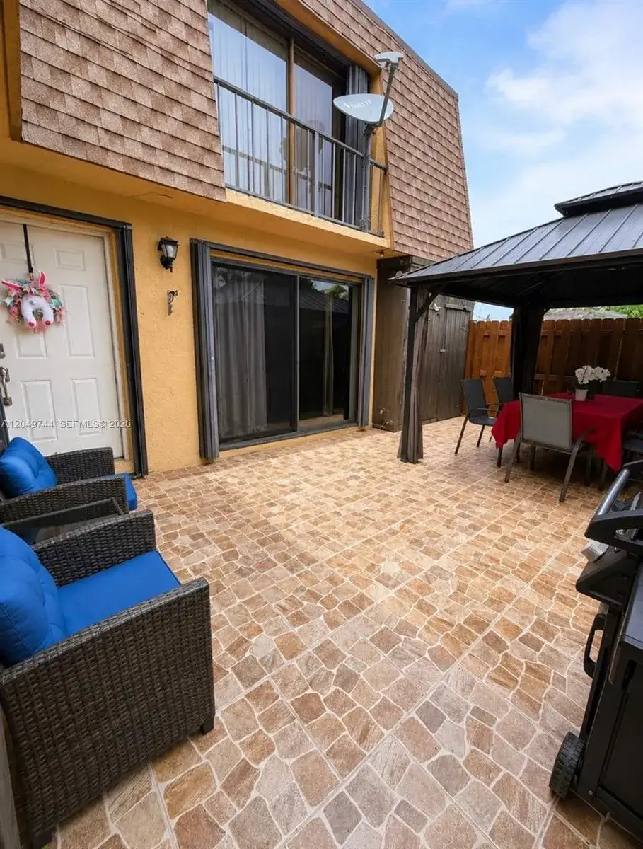 2 bedroom 2 bath Residential for sale at 4804 Waterview Cir, Palm Springs FL 33461
