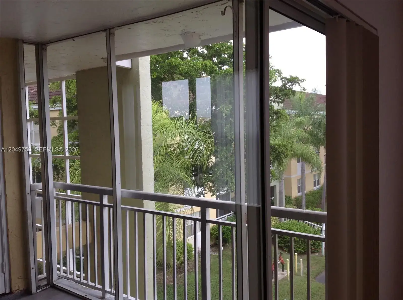 1 bedroom 1 bath Residential Lease for rent at 8500 SW 212th St # 307, Cutler Bay FL 33189
