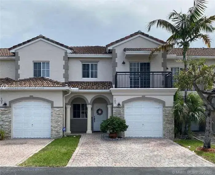 3 bedroom 2 bath Residential Lease for rent at 8441 SW 124th Ave # 103, Miami FL 33183
