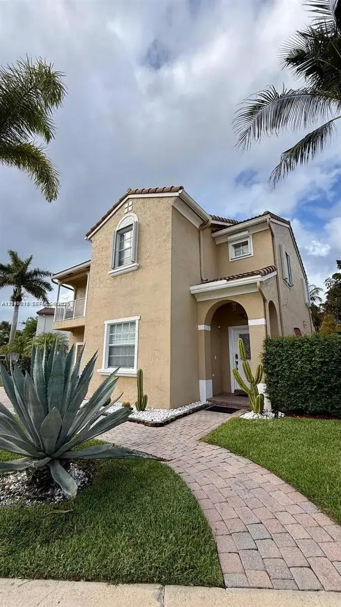 4 bedroom 3 bath Residential for sale at 12653 NW 7th Ct, Coral Springs FL 33071