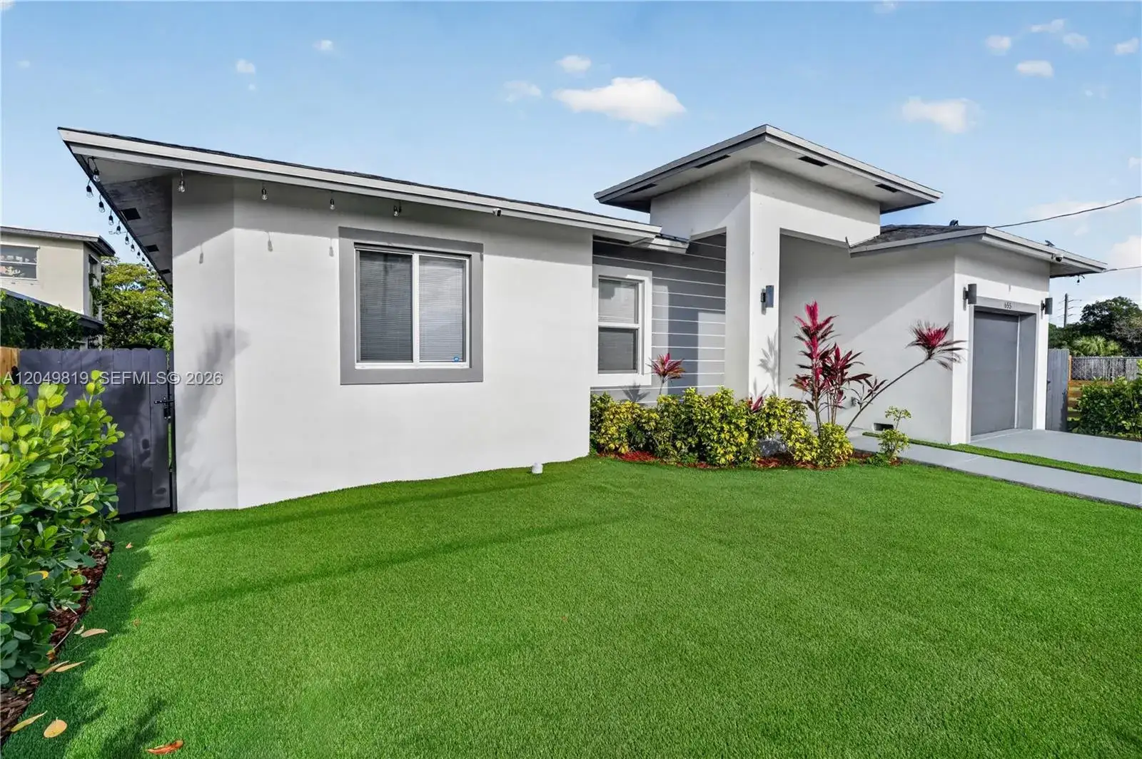 3 bedroom 2 bath Residential for sale at 655 NW 24th ave, Fort Lauderdale FL 33311