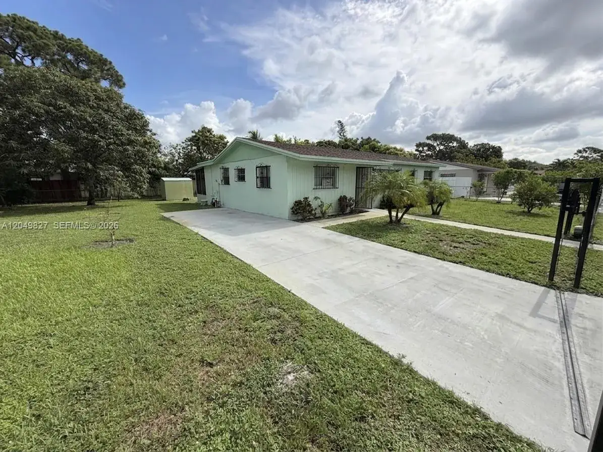 4 bedroom 2 bath Residential for sale at 3851 NW 210th Ter, Miami Gardens FL 33055
