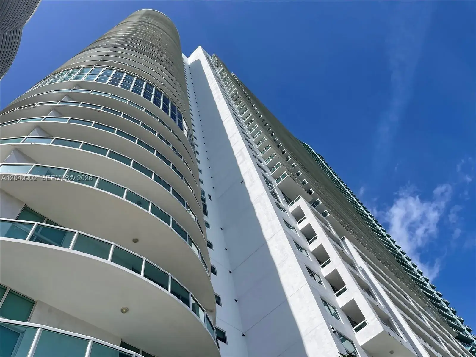 2 bedroom 2 bath Residential Lease for rent at 1800 N Bayshore Dr # 3310, Miami FL 33132