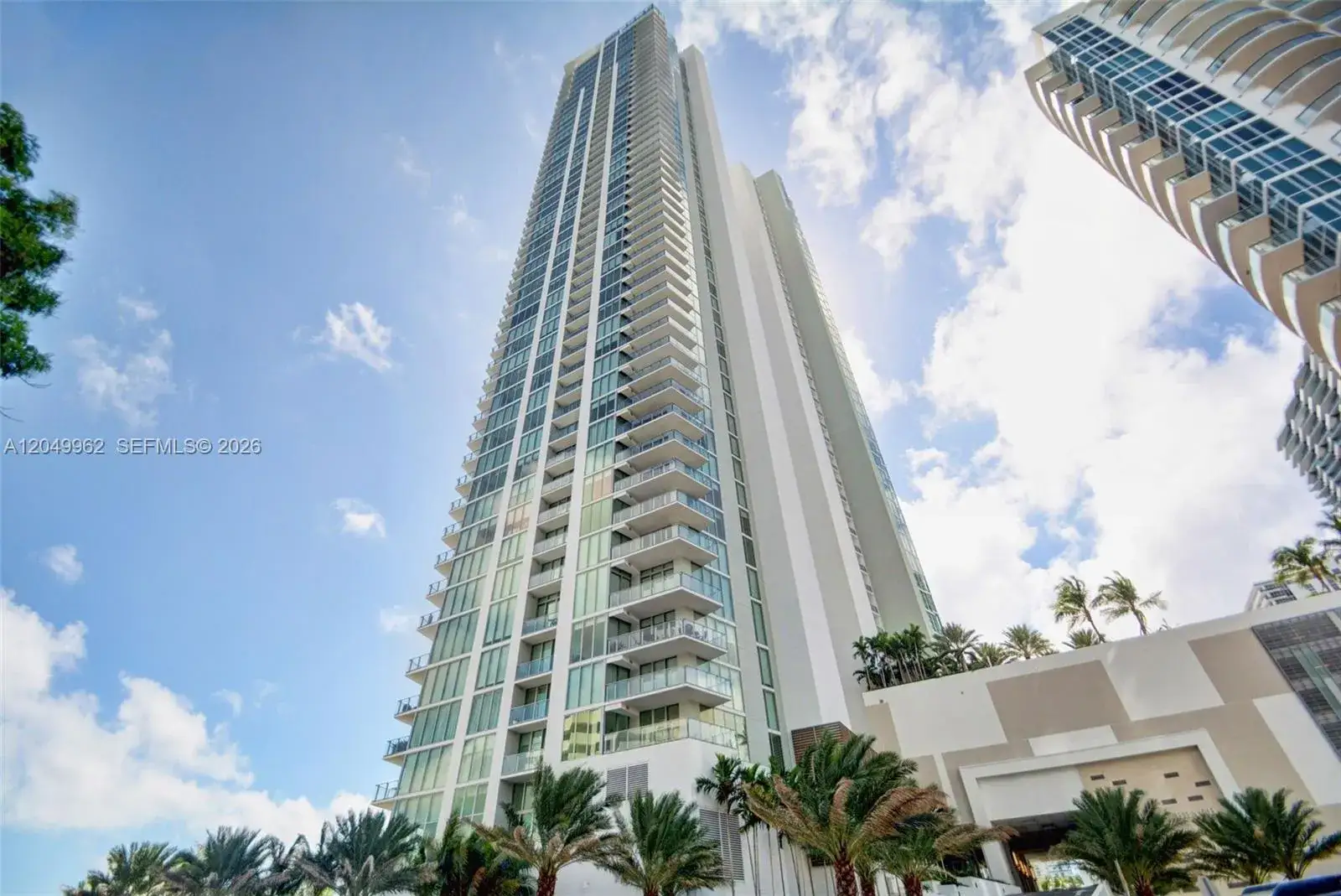 1 bedroom 2 bath Residential Lease for rent at 2900 NE 7th Ave # 1108, Miami FL 33137