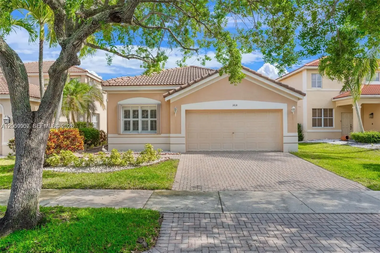 1414 Banyan Way, Weston FL 33327