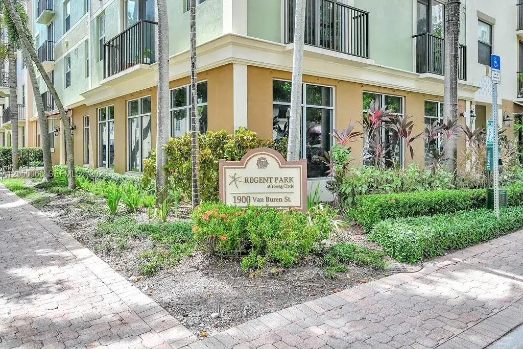 2 bedroom 2 bath Residential for sale at 1900 Van Buren St # 201B, Hollywood FL 33020