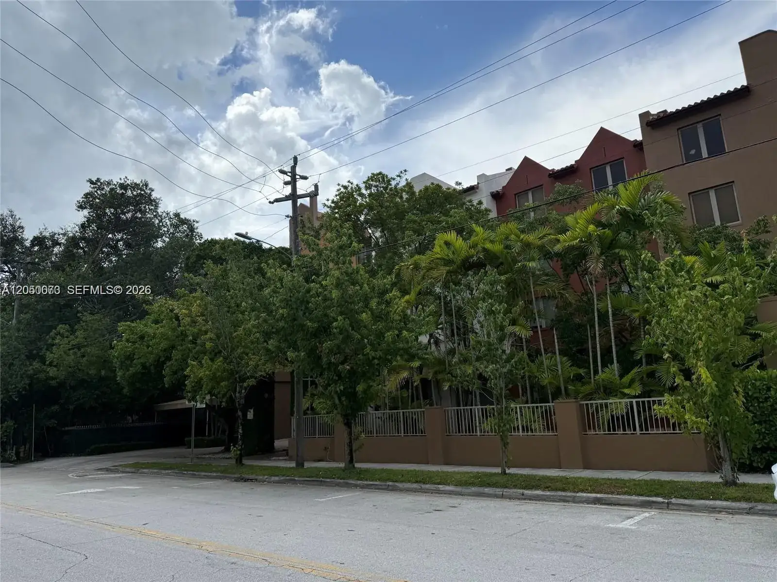 1 bedroom 1 bath Residential Lease for rent at 2630 SW 28th St # 34, Miami FL 33133