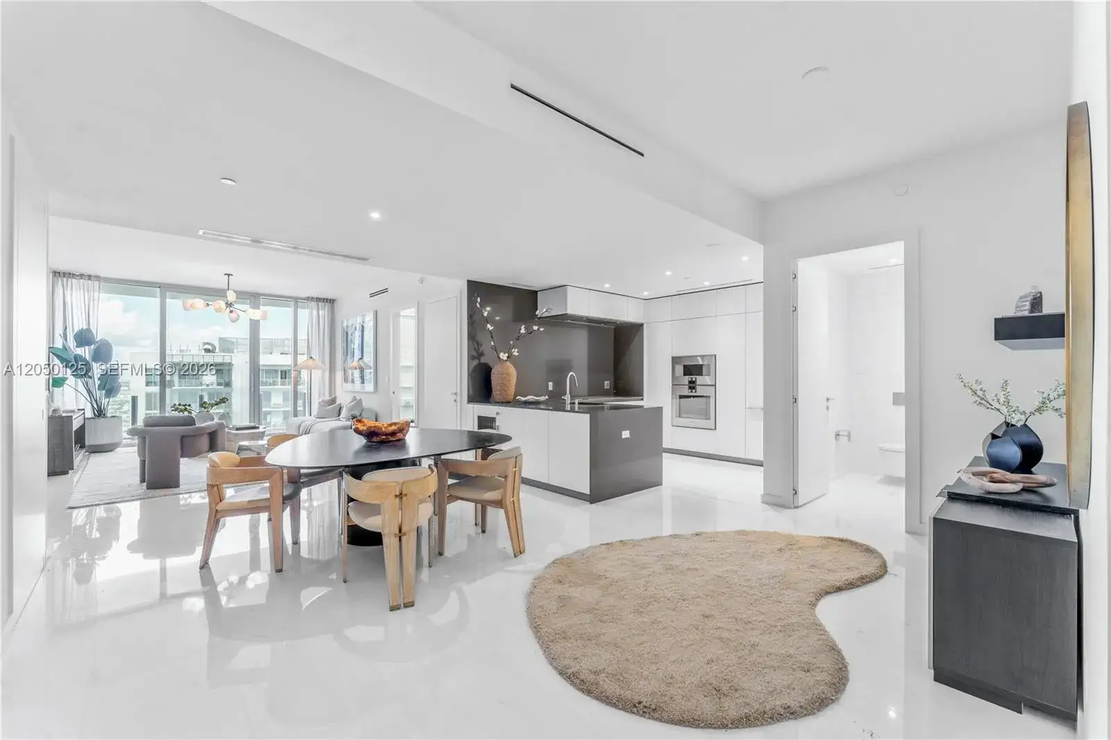 2 bedroom 2 bath Residential for sale at 300 Biscayne Blvd Way # 4309, Miami FL 33131