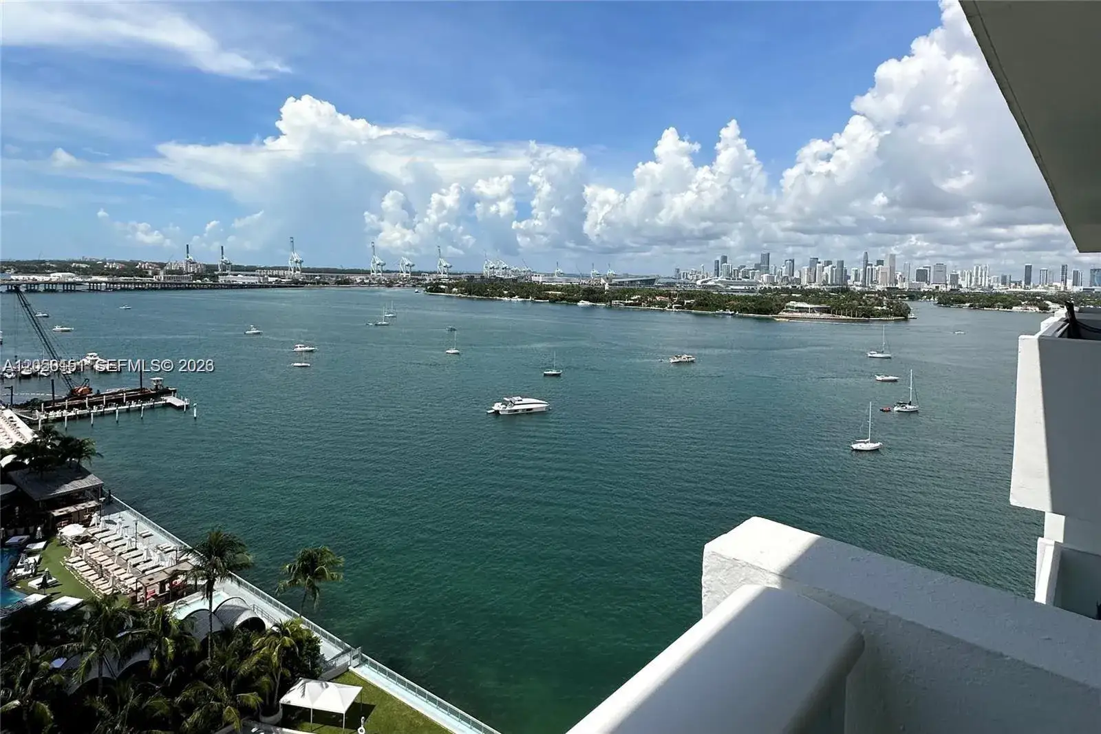1 bedroom 1 bath Residential for sale at 1200 West Ave, Miami Beach FL 33139