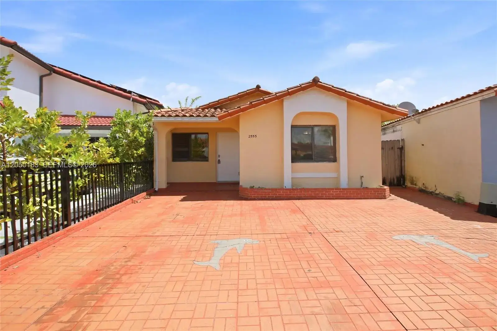3 bedroom 2 bath Residential for sale at 2555 W 65th St, Hialeah FL 33016