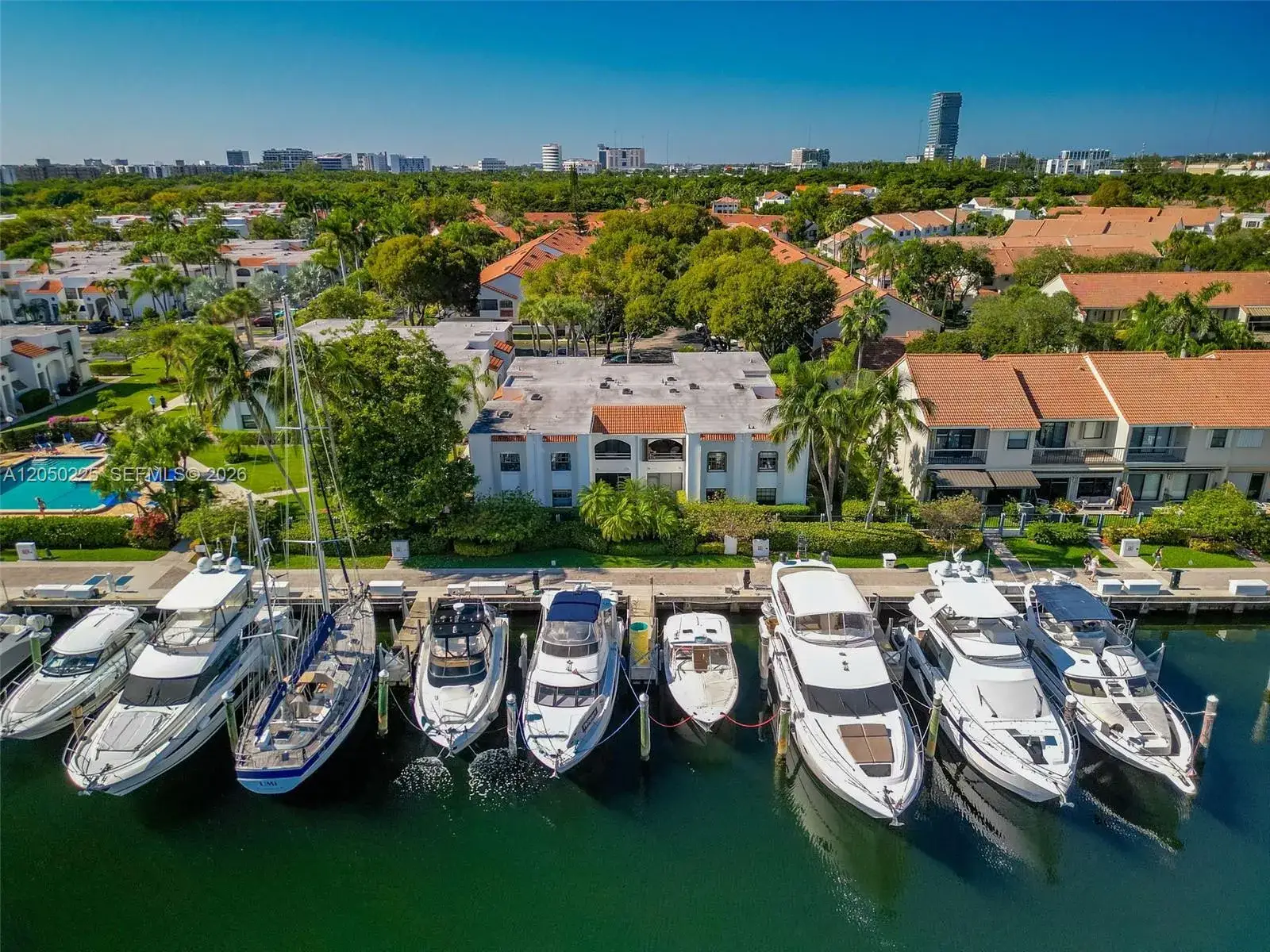 2 bedroom 2 bath Residential for sale at 3549 Magellan Cir # 418, Aventura FL 33180