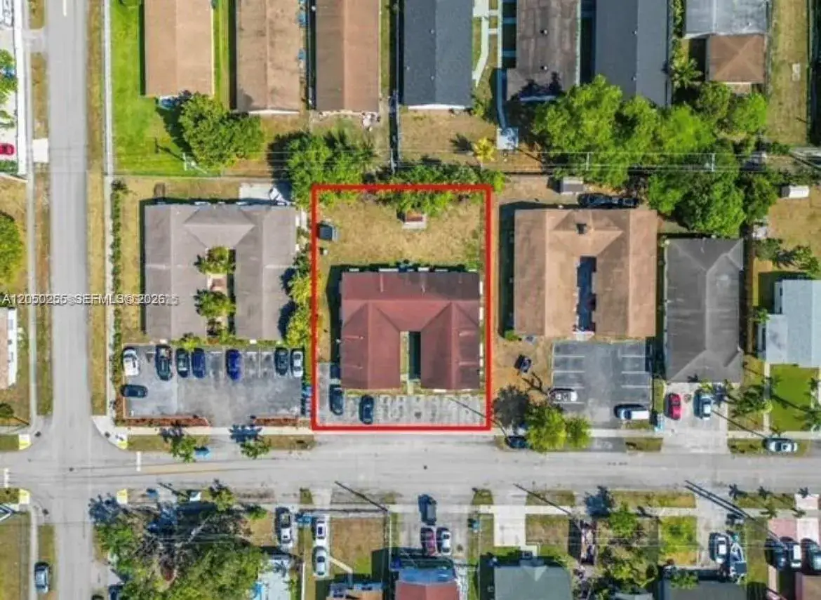Commercial Sale for sale at 4141 SW 20th St # 5, West Park FL 33023