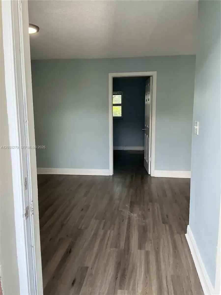 1 bedroom 1 bath Residential Lease for rent at 2137 Hayes St # 10, Hollywood FL 33020