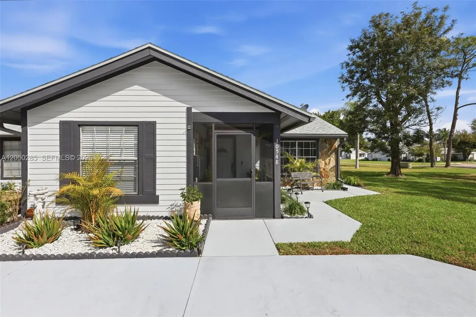 2 bedroom 2 bath Residential for sale at 10548 Quincy CT, Lehigh Acres FL 33936