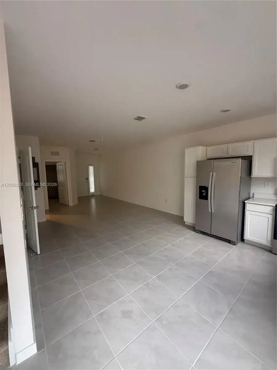 3 bedroom 3 bath Residential Lease for rent at 1318 NE 4th Ave # 1318, Florida City FL 33034