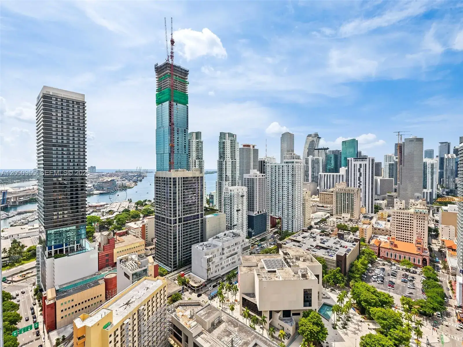 1 bath Residential for sale at 121 NE 5th St # 3704, Miami FL 33132