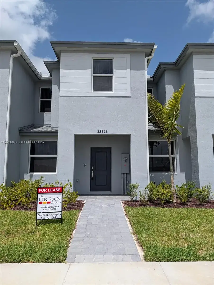 4 bedroom 2 bath Residential Lease for rent at 33823 SW 194 Ter, Homestead FL 33034