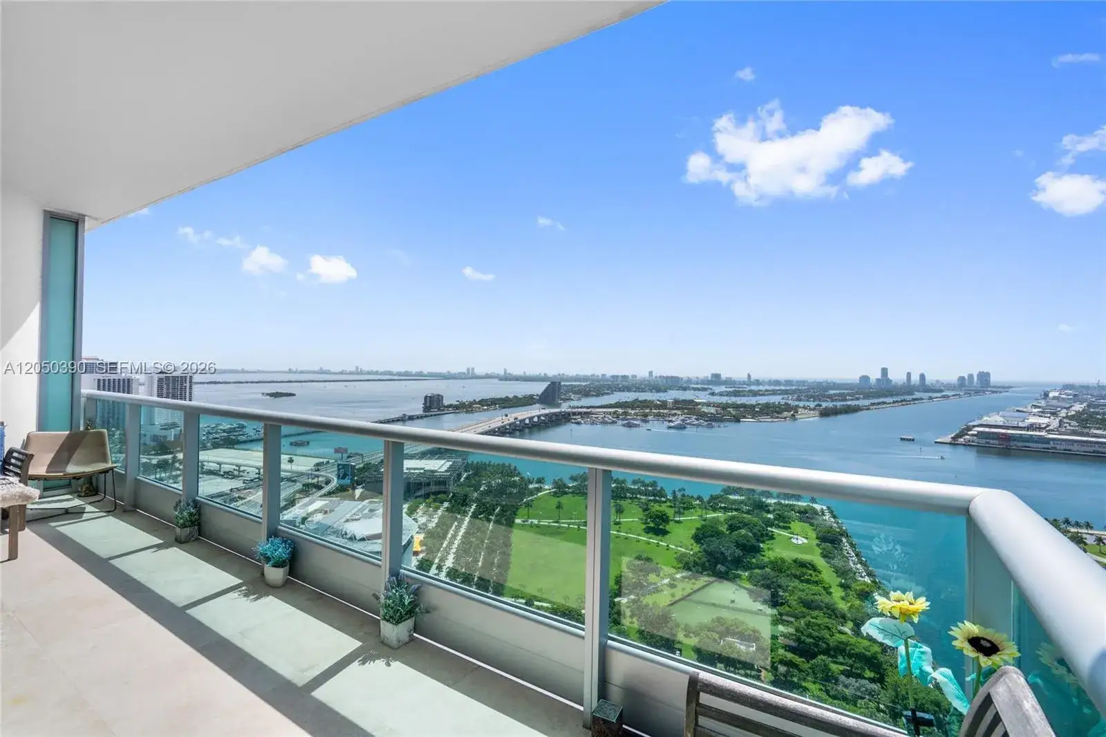 1 bedroom 1 bath Residential Lease for rent at 900 Biscayne Blvd # 3704, Miami FL 33132