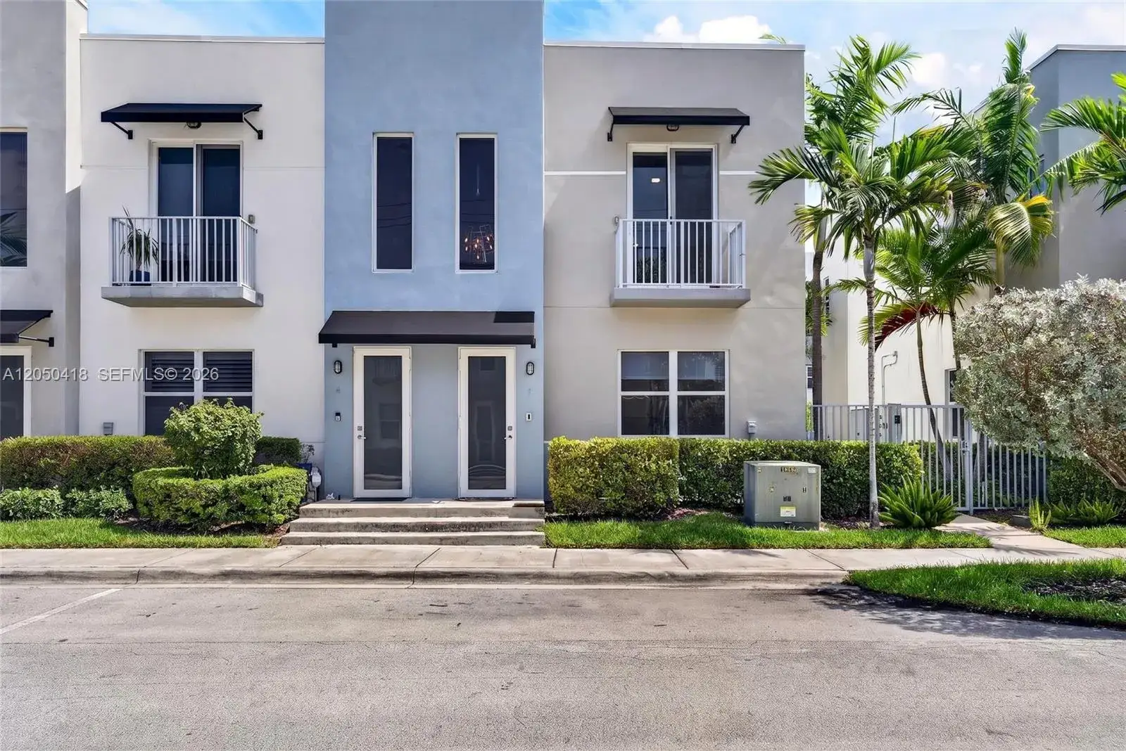 2 bedroom 2 bath Residential for sale at 405 NE 35th Ct # 5, Oakland Park FL 33334