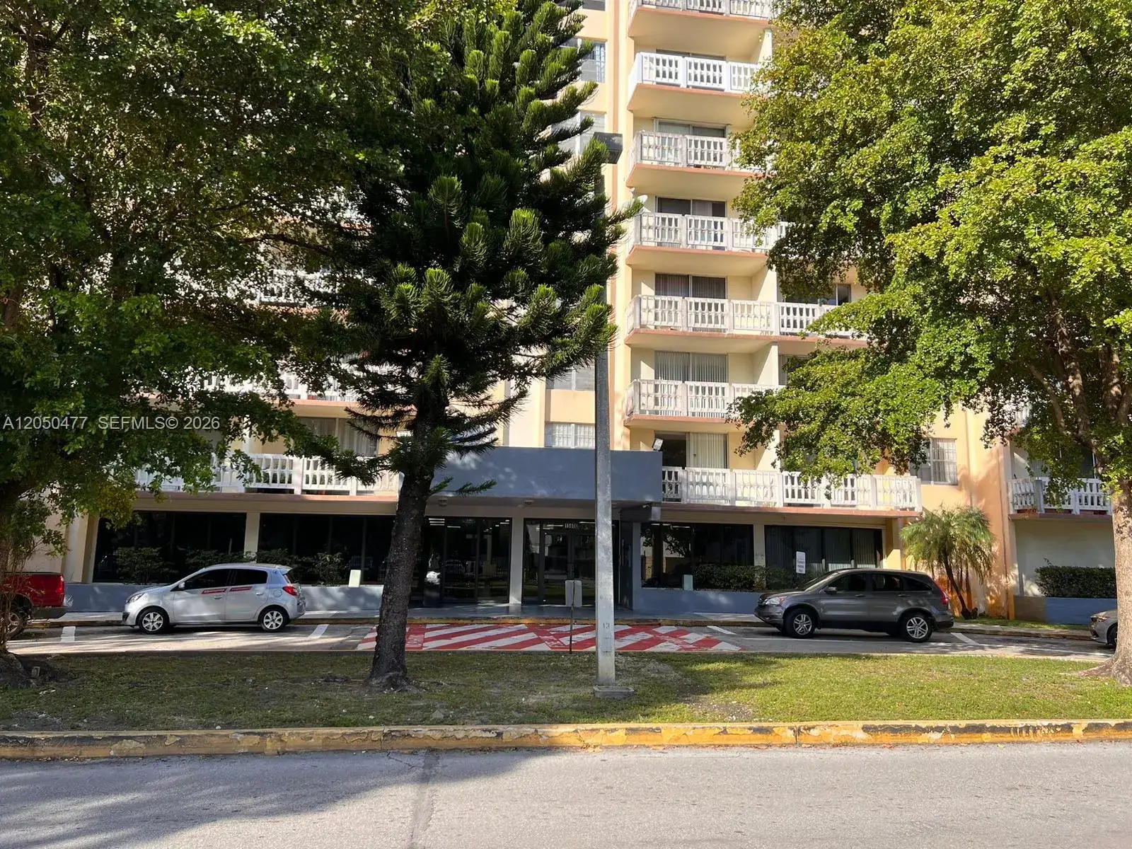 1 bedroom 1 bath Residential Lease for rent at 15600 NW 7th Ave # 501, Miami FL 33169