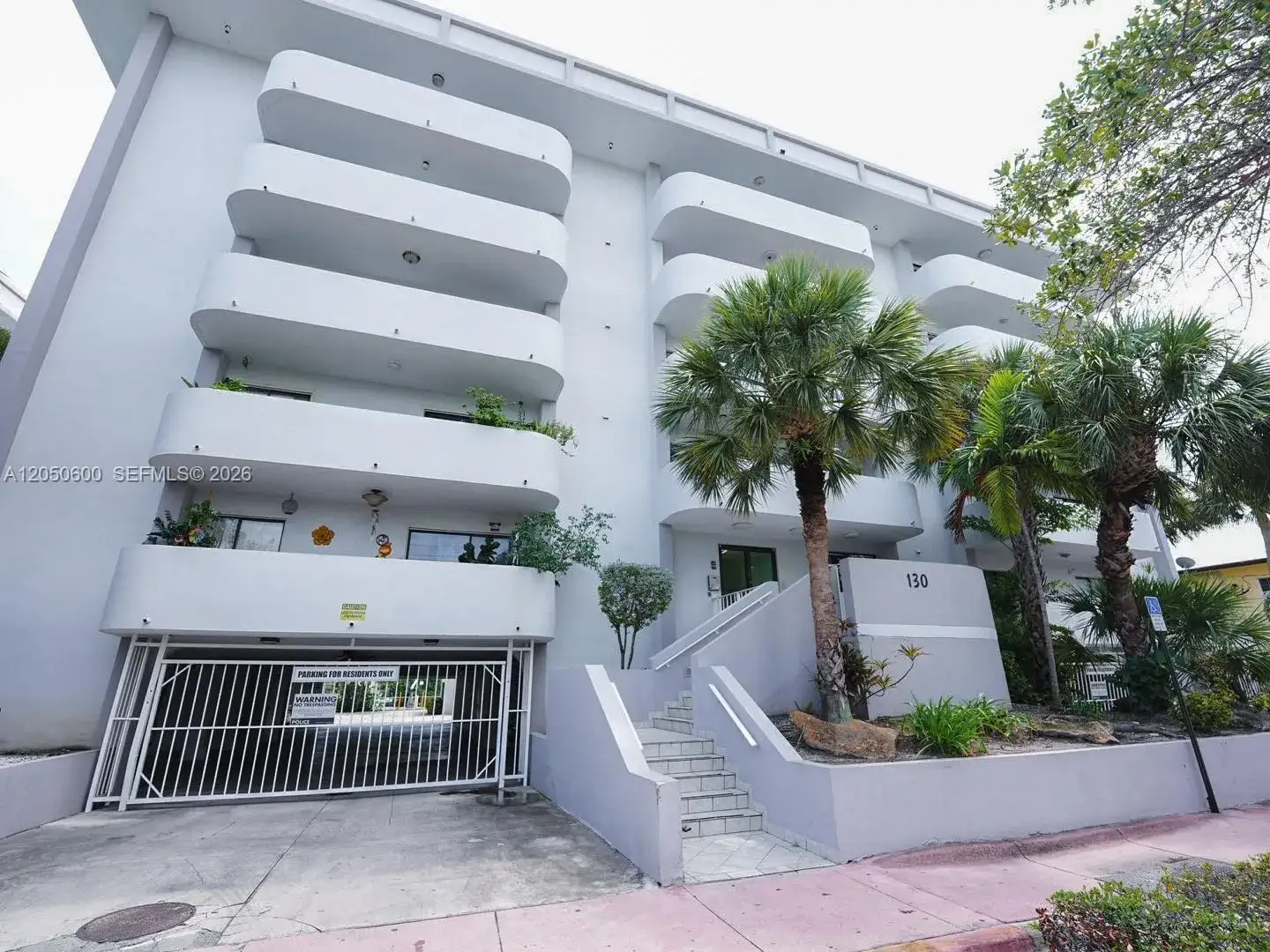2 bedroom 2 bath Residential for sale at 130 S Shore Dr # 3C, Miami Beach FL 33141