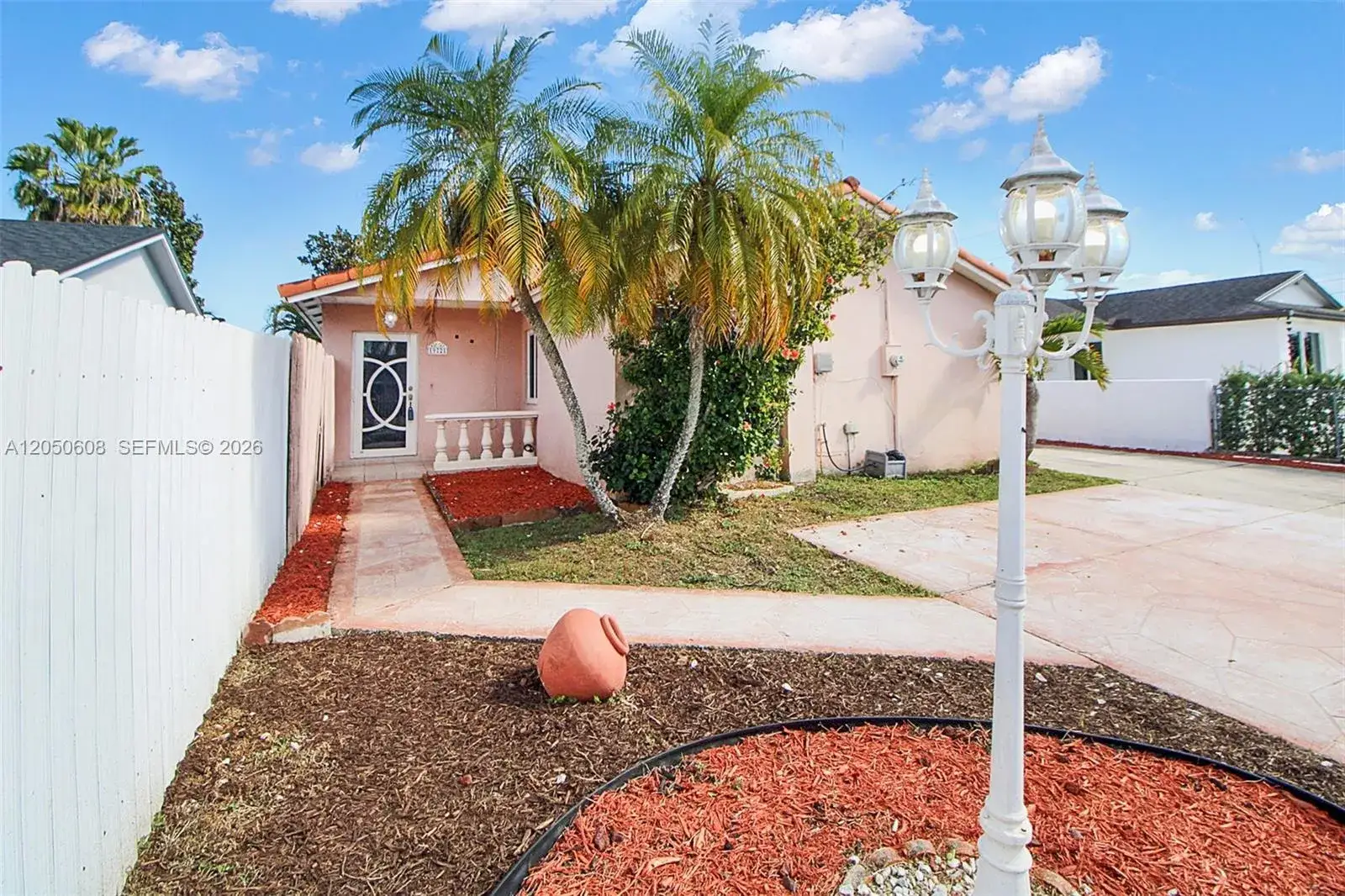 2 bedroom 2 bath Residential for sale at 19721 SW 122nd Pl, Miami FL 33177