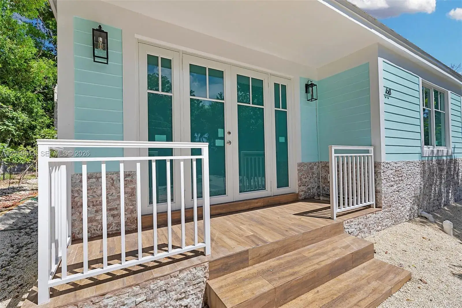 3 bedroom 2 bath Residential for sale at 68 Coral Way, Key Largo FL 33037