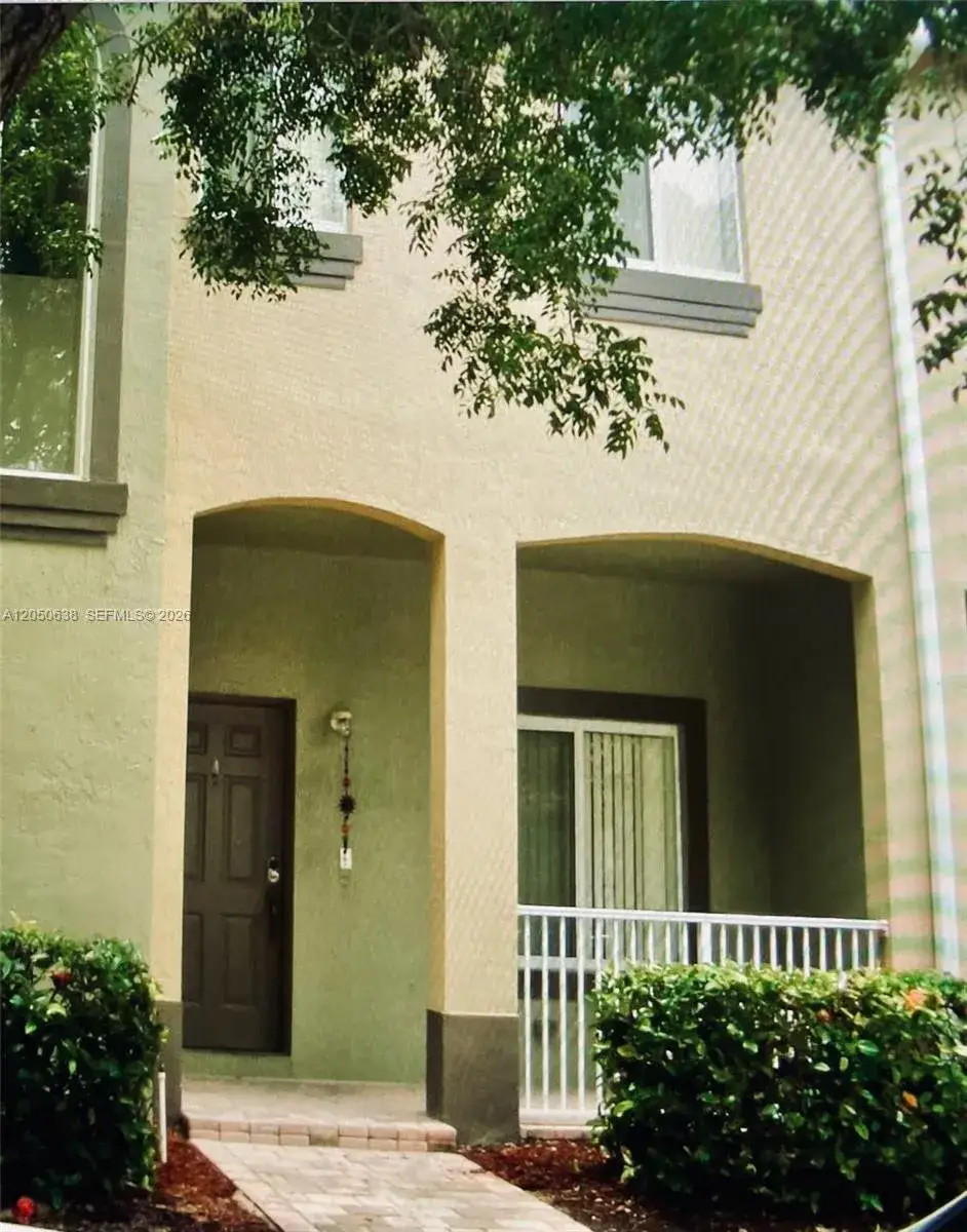 3 bedroom 2 bath Residential Lease for rent at 2416 SE 19th Ct # 2416, Homestead FL 33035