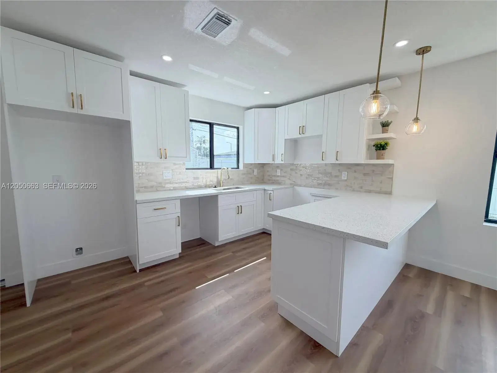 3 bedroom 2 bath Residential for sale at 14740 Polk St, Miami FL 33176